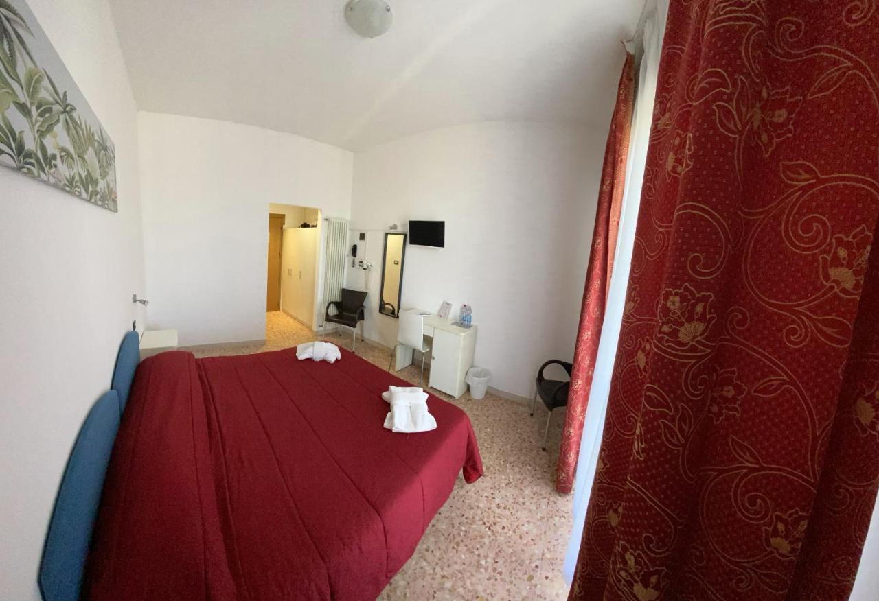 Hotel Le Vele Cesenatico Kültér fotó