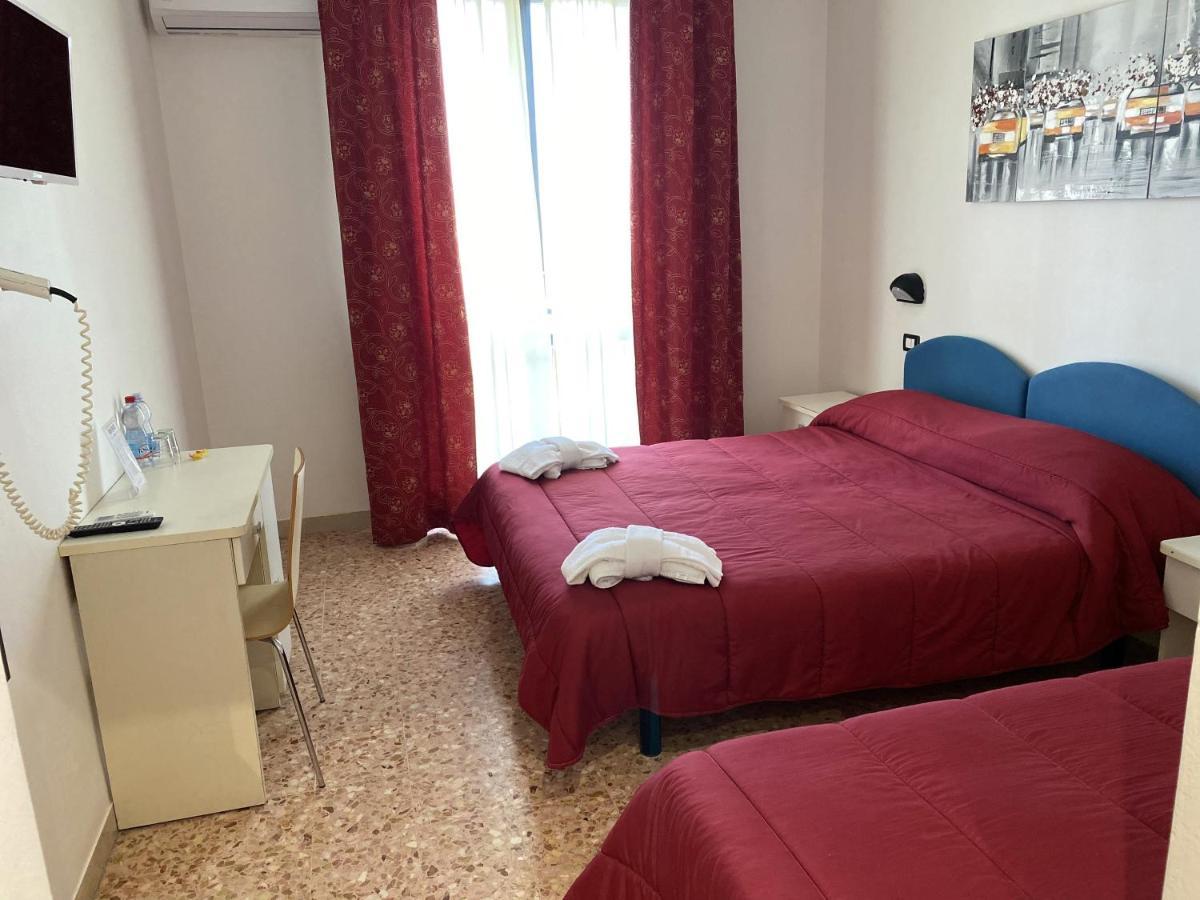 Hotel Le Vele Cesenatico Kültér fotó