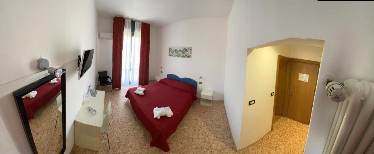 Hotel Le Vele Cesenatico Kültér fotó